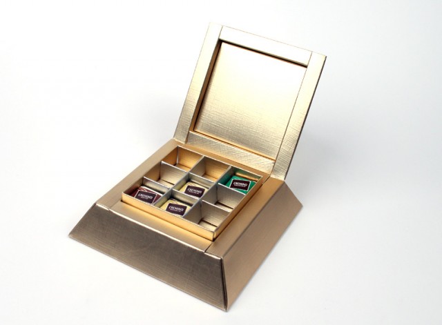 Piramide con Coperchio - Packaging Personalizzato. 